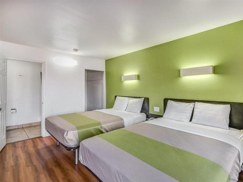 Motel 6-Visalia, Ca Екстериор снимка
