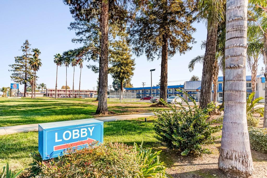Motel 6-Visalia, Ca Екстериор снимка